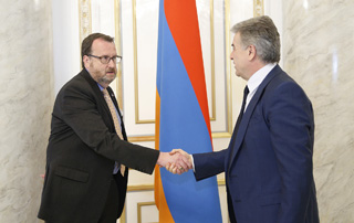 Карен Карапетян и Ричард Милс обсудили ряд вопросов, касающихся внутриполитической обстановки в Армении