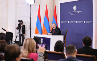 Prime Minister Nikol Pashinyan holds press conference