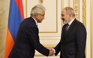 The Prime Minister receives the Secretary General of the CSTO