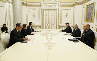 Le Premier ministre et la cheffe de la mission du Fonds monétaire international (FMI) en Arménie discutent des questions de coopération