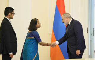 The Prime Minister receives the newly appointed Ambassador of India to Armenia