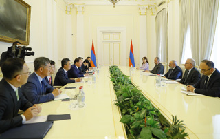 Le Premier ministre Nikol Pashinyan a reçu une délégation dirigée par le Président de la Chambre de commerce et d'industrie de la République de Corée

