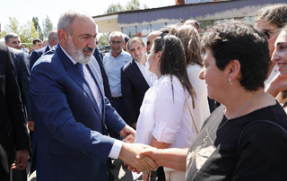 The Prime Minister gets acquainted with the progress of the programs implemented in different communities in Shirak Province