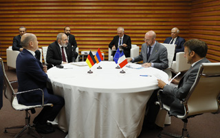 À l'issue de la réunion entre Nikol Pashinyan, Emmanuel Macron, Olaf Scholz et Charles Michel, une déclaration commune a été adoptée