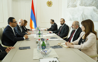Le Premier ministre Pashinyan a reçu la délégation conduite par le ministre des Affaires étrangères de Chypre

