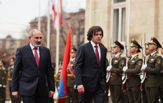 Nikol Pashinyan et Irakli Kobakhidze ont discuté d'un certain nombre de questions liées à la coopération multisectorielle entre l'Arménie et la Géorgie

