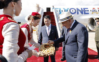 The Prime Minister arrives in Kyrgyzstan
