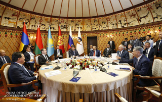 Մեկնարկել է ՀՀ վարչապետի աշխատանքային այցը Ղրղզստան