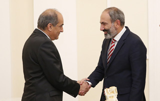 Никол Пашинян и Деметрис Силурис обсудили дальнейшее развитие армяно-кипрских отношений