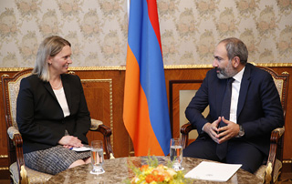 Nikol Pashinyan, Bridget Brink discuss development of U.S.-Armenian relations