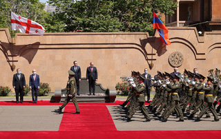 “Our two nations should support each other for the sake of development” - Nikol Pashinyan, Irakli Garibashvili Hold Private Talks in Yerevan