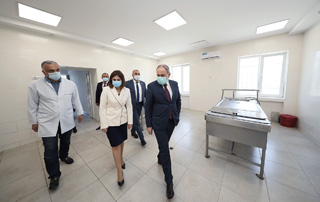 Nikol Pashinyan visits Abovyan Forensic Medical Research Center