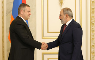Dans le cadre des consultations politiques, Nikol Pashinyan a rencontré Tigran Urikhanyan