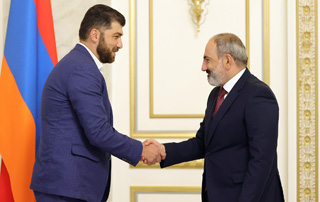 Nikol Pashinyan rencontre David Sanasaryan