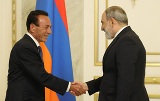 Nikol Pashinyan a rencontré le représentants du parti social-démocrate Hnchakyan
 en Arménie, Sedrak Achemyan
