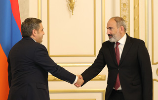 “The government will continue to support the FFA in its efforts to develop football in Armenia” - Nikol Pashinyan receives Armen Melikbekyan and Armen Nikoghosyan