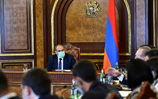 Problèmes liés à la  mise en œuvre des programmes d'investissement avec le Centre de soutien à l'investissement et leur solution discutés au sein du gouvernement

