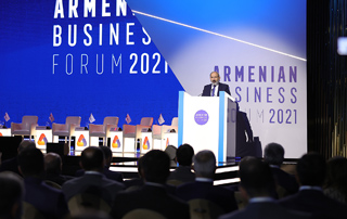 Объем капитальных расходов в 2020 году будет беспрецедентным: премьер-министр Пашинян принял участие в церемонии открытия Армянского бизнес-форума