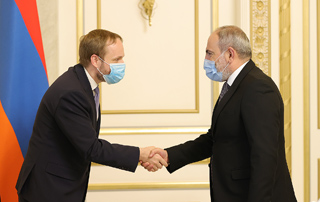 Le Premier ministre Pashinyan a reçu une délégation dirigée par le Ministre des Affaires étrangères de la République tchèque

