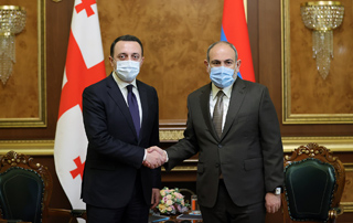Prime Minister Pashinyan meets with Georgian PM