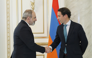 Le Premier ministre Pashinyan a accueilli le Représentant spécial du Secrétaire général de l'OTAN