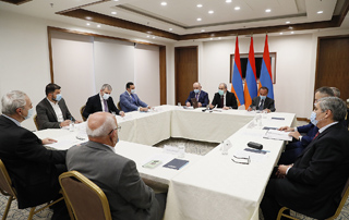 Վարչապետի և արտախորհրդարանական քաղաքական ուժերի ղեկավարների մասնակցությամբ տեղի է ունեցել խորհրդակցական ժողովի հերթական նիստը