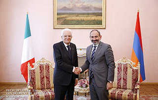 Премьер-министр Никол Пашинян и президент Италии Серджио Маттарелла обсудили вопросы развития сотрудничества между двумя странами