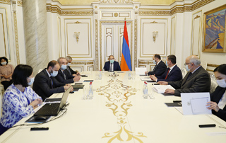 Le Premier ministre a présidé un débat sur un projet de loi modifiant et complétant la loi sur l'enseignement général 