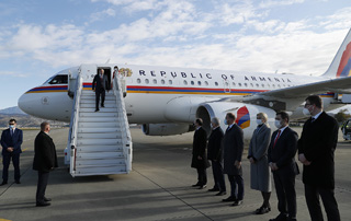 Le Premier ministre est arrivé à Sochi pour une visite de travail