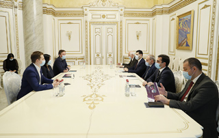 PM Pashinyan receives General Director of Wildberries