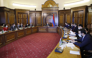 Первоочередной целью комплексного медицинского страхования должна стать профилактика заболеваний: премьер-министр