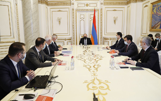 PM Pashinyan chairs consultation on works carried out in the direction of Haypost development and the forthcoming programs 