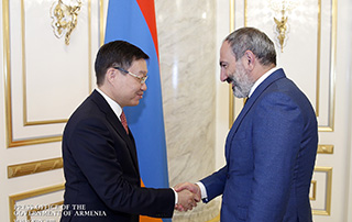 Nikol Pashinyan et Timur Urzayev ont discuté des questions du développement ultérieur des relations arméno-kazakhes