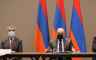 The regular sitting of the Consultative Assembly held with the participation of the Prime Minister and the leaders of the extra-parliamentary political forces