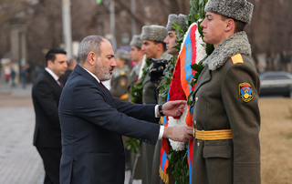 PM Pashinyan pays tribute to the memory of the victims of March 1