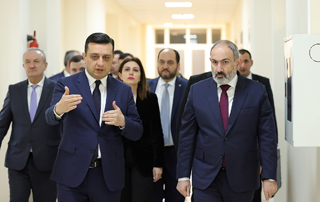 Le Premier ministre assiste à l'inauguration du Centre scientifique et éducatif de recherche fondamentale sur le cerveau "COBRAIN" à l'Université médicale d'Etat d’Erevan (YSMU) 