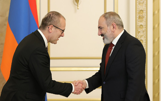 PM Pashinyan receives WHO Regional Director 