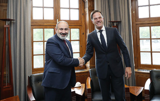 La rencontre entre Nikol Pashinyan et Mark Rutte a lieu, les Premiers ministres des deux pays ont fait des déclarations