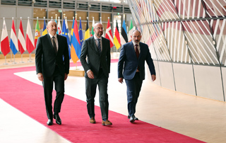 Բրյուսելում տեղի է ունեցել Հայաստանի վարչապետի, Եվրոպական խորհրդի նախագահի և Ադրբեջանի նախագահի եռակողմ հանդիպումը