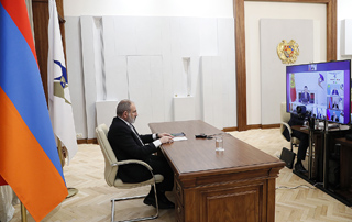 Les pays de l'UEE doivent s'adapter de manière opérationnelle à l'évolution rapide des conditions externes et internes: Nikol Pashinyan