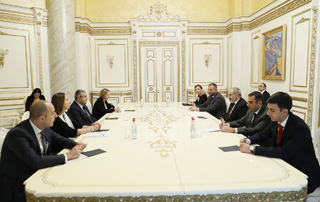 PM Pashinyan receives UNWTO Secretary General 