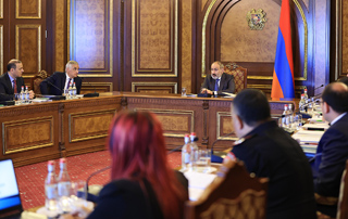 PM Pashinyan chairs the sitting of the Police Reform Coordination Council 