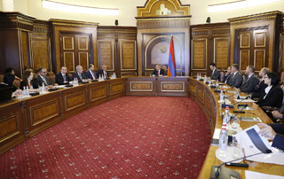 Под председательством премьер-министра обсужден процесс образовательных реформ