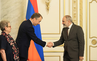 Le Premier ministre Pashinyan a reçu le Représentant spécial de l'UE, Toivo Klaar