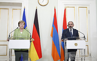 Le Premier ministre arménien et la Chancelière allemande ont fait des déclarations pour la presse sur les résultats de leurs entretiens et ont répondu aux questions des journalistes