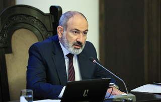 La déclaration du 9 novembre 2020 a relevé trois faits clés: l'existence de l'entité du Haut-Karabagh, l'existence de la ligne de contact et l'existence du corridor de Lachin garantissant la communication entre le Haut-Karabagh et l'Arménie:
Discours du Premier ministre à la séance du cabinet
