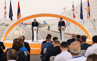 Nikol Pashinyan and Irakli Garibashvili attend the official inauguration ceremony of the Armenian-Georgian Friendship Bridge