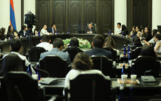 The three main priority directions for Armenia are: peace, education, army. The Prime Minister received the participants of the "Summer School" program