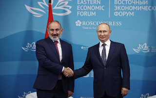 Rencontre entre Nikol Pashinyan et Vladimir Poutine à Vladivostok