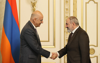 PM Pashinyan receives the delegation led by the Greek Foreign Minister